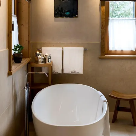 Tannenhof*****superior Sankt Anton am Arlberg