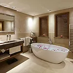 Hotell Tannenhof*****superior Sankt Anton am Arlberg