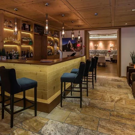 Tannenhof*****superior Hotell